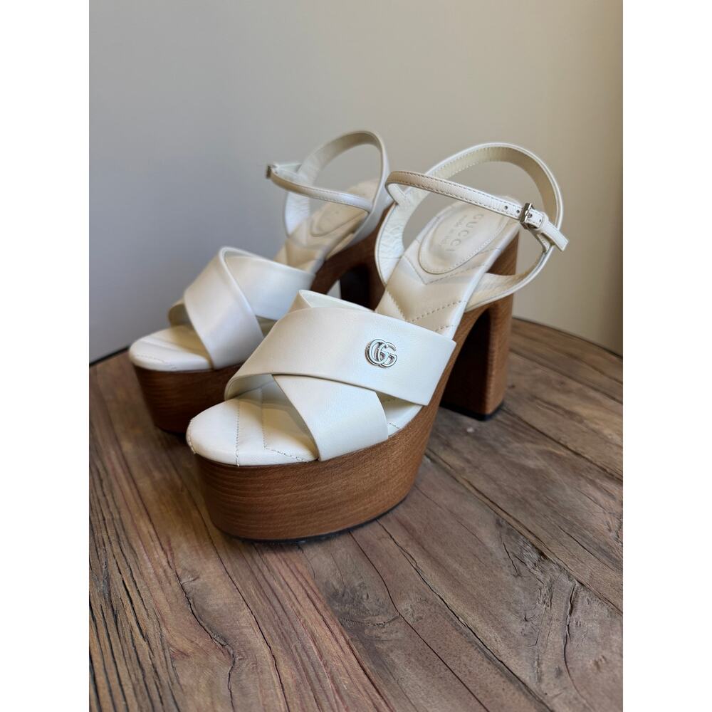 Gucci Platform Sandals White Leather Size 37.5 Brand New in Box - Picture 9 of 13